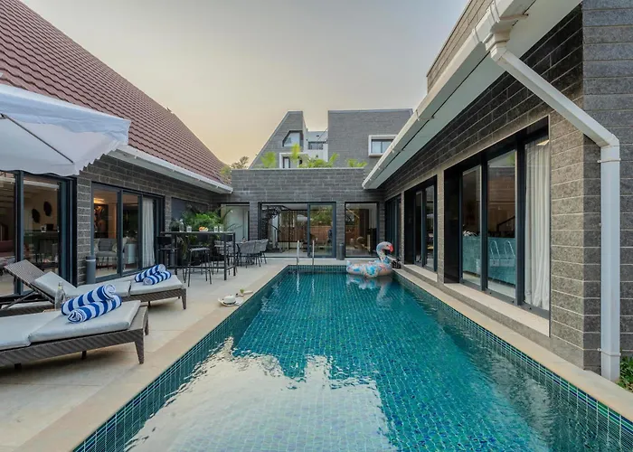 City Chic Luxury Villa With Private Pool Available As 3Bhk And 6Bhk